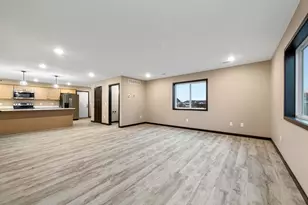 3200 Noble Dr, Mankato, MN 56001 - Photo 15