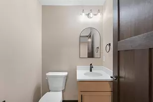 3200 Noble Dr, Mankato, MN 56001 - Photo 17