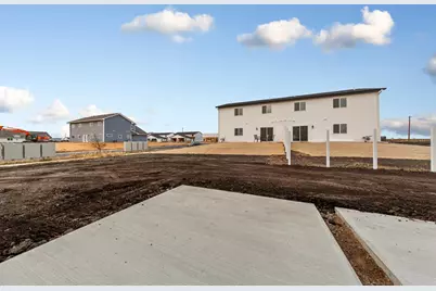 3200 Noble Drive, Mankato, MN 56001 - Photo 33