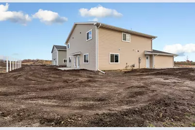 3200 Noble Drive, Mankato, MN 56001 - Photo 31