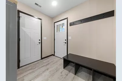 3200 Noble Drive, Mankato, MN 56001 - Photo 5