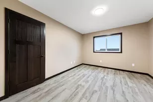 3200 Noble Dr, Mankato, MN 56001 - Photo 25