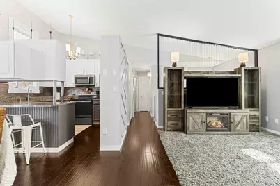 2918 Village Green Drive, Moorhead, MN 56560 - Photo 9