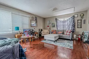 817 9th St S, Fargo,  58103 - Photo 7