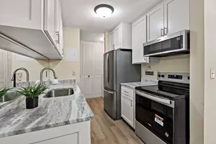 2800 Hamline Ave N, Roseville, MN 55113 - Photo 3