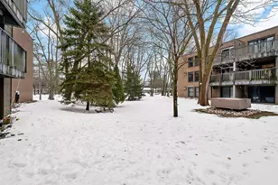 2800 Hamline Ave N, Roseville, MN 55113 - Photo 25