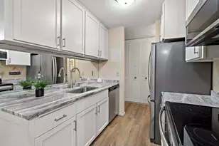 2800 Hamline Ave N, Roseville, MN 55113 - Photo 5