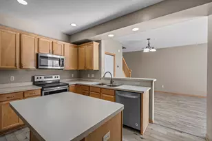 12240 Urbank St NE, Blaine, MN 55449 - Photo 17