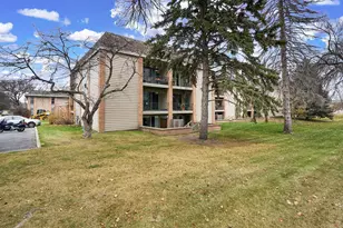 6423 Colony Way, Edina, MN 55435 - Photo 13