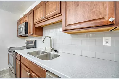 6423 Colony Way #2G, Edina, MN 55435 - Photo 3