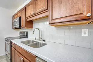 6423 Colony Way, Edina, MN 55435 - Photo 3