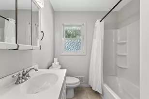 3213 W Old Shakopee Rd, Bloomington, MN 55431 - Photo 19