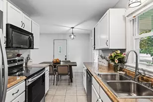 3213 W Old Shakopee Rd, Bloomington, MN 55431 - Photo 31