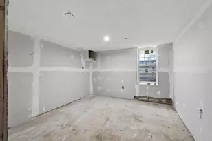 3213 W Old Shakopee Rd, Bloomington, MN 55431 - Photo 25