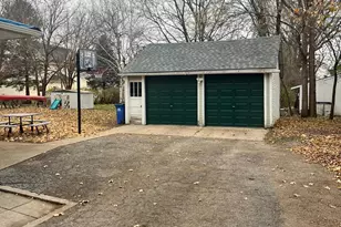 1188 Pine St, Dawson, MN 56232 - Photo 5