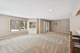 4902 Woodhurst Ln, Minnetonka, MN 55345 - Photo 41