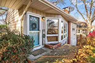 3115 Kyle Ave N, Golden Valley, MN 55422 - Photo 3