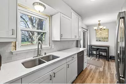 3115 Kyle Avenue N, Golden Valley, MN 55422 - Photo 9