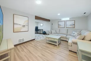 901 17th St SW, Willmar, MN 56201 - Photo 9