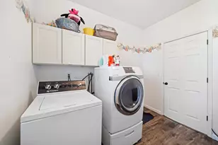 305 N Craig St, Janesville, MN 56048 - Photo 21