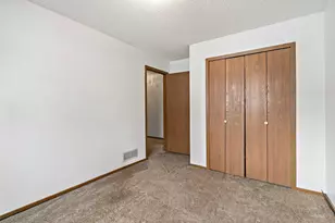 6269 Magda Dr, Maple Grove, MN 55369 - Photo 17