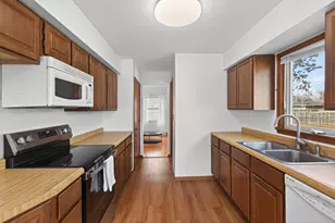 2067 Mesabi Ave, North Saint Paul, MN 55109 - Photo 13