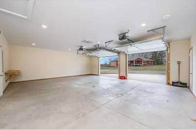 1965 Norway Avenue, Windom, MN 56101 - Photo 31