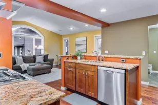 2545 Cavell Ave N, Golden Valley, MN 55427 - Photo 11