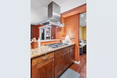 2545 Cavell Avenue N, Golden Valley, MN 55427 - Photo 13