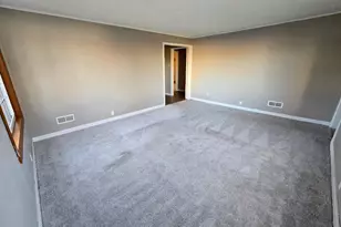 408 2nd St NE, Pipestone, MN 56164 - Photo 17