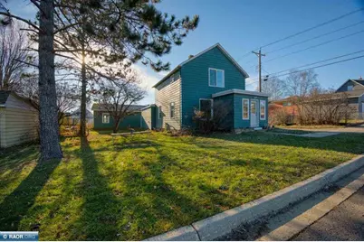 109 E Florida Avenue, Gilbert, MN 55741 - Photo 1