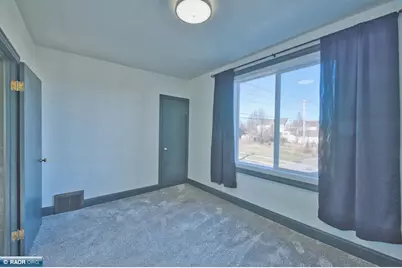 109 E Florida Avenue, Gilbert, MN 55741 - Photo 25