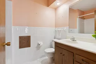 8108 W Franklin Ave, Saint Louis Park, MN 55426 - Photo 33