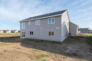 938 Prestwick Dr, Belle Plaine, MN 56011 - Photo 35