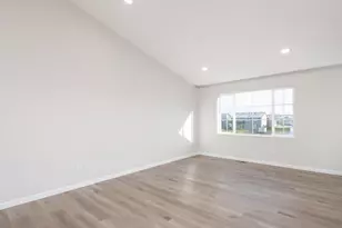 938 Prestwick Dr, Belle Plaine, MN 56011 - Photo 5