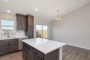 938 Prestwick Dr, Belle Plaine, MN 56011 - Photo 15