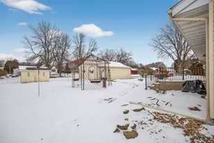 702 N 6th St, Lake City, MN 55041 - Photo 5