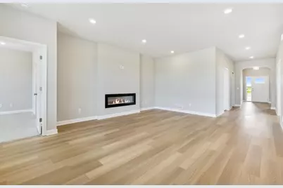 8203 Haywood Drive, Lino Lakes, MN 55014 - Photo 13