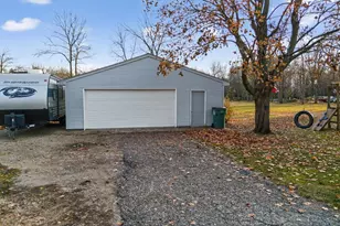 2307 12th Ave SW, Austin, MN 55912 - Photo 5