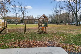 2307 12th Ave SW, Austin, MN 55912 - Photo 17