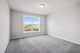 8204 Haywood Dr, Lino Lakes, MN 55014 - Photo 9