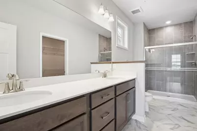 8204 Haywood Drive, Lino Lakes, MN 55014 - Photo 15