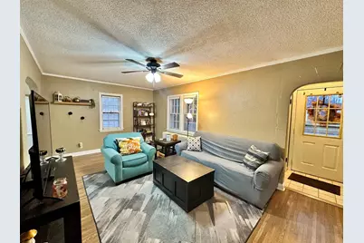 807 6th Avenue SW, Austin, MN 55912 - Photo 3