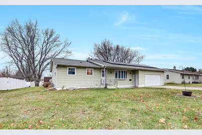 905 Apple Lane, Lake City, MN 55041 - Photo 3