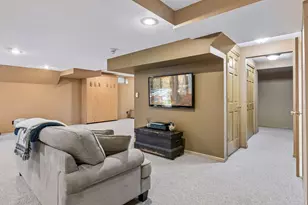 230 Plainview Dr, River Falls, WI 54022 - Photo 29