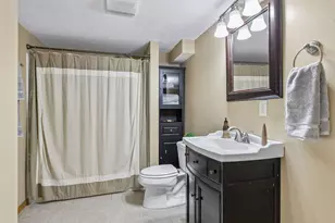 230 Plainview Dr, River Falls, WI 54022 - Photo 33