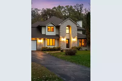 230 Plainview Drive, River Falls, WI 54022 - Photo 3