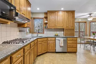 230 Plainview Dr, River Falls, WI 54022 - Photo 13