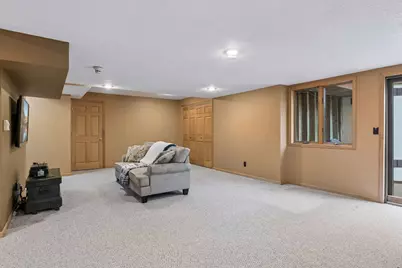 230 Plainview Drive, River Falls, WI 54022 - Photo 27