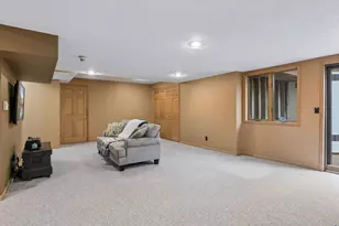 230 Plainview Dr, River Falls, WI 54022 - Photo 27